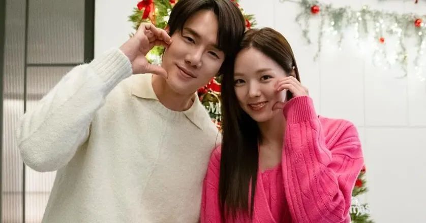 Yoo Yeon Seok ‘When The Phone Rings’ Klarifikasi Rumor Kencan dengan Chae Soo Bin
