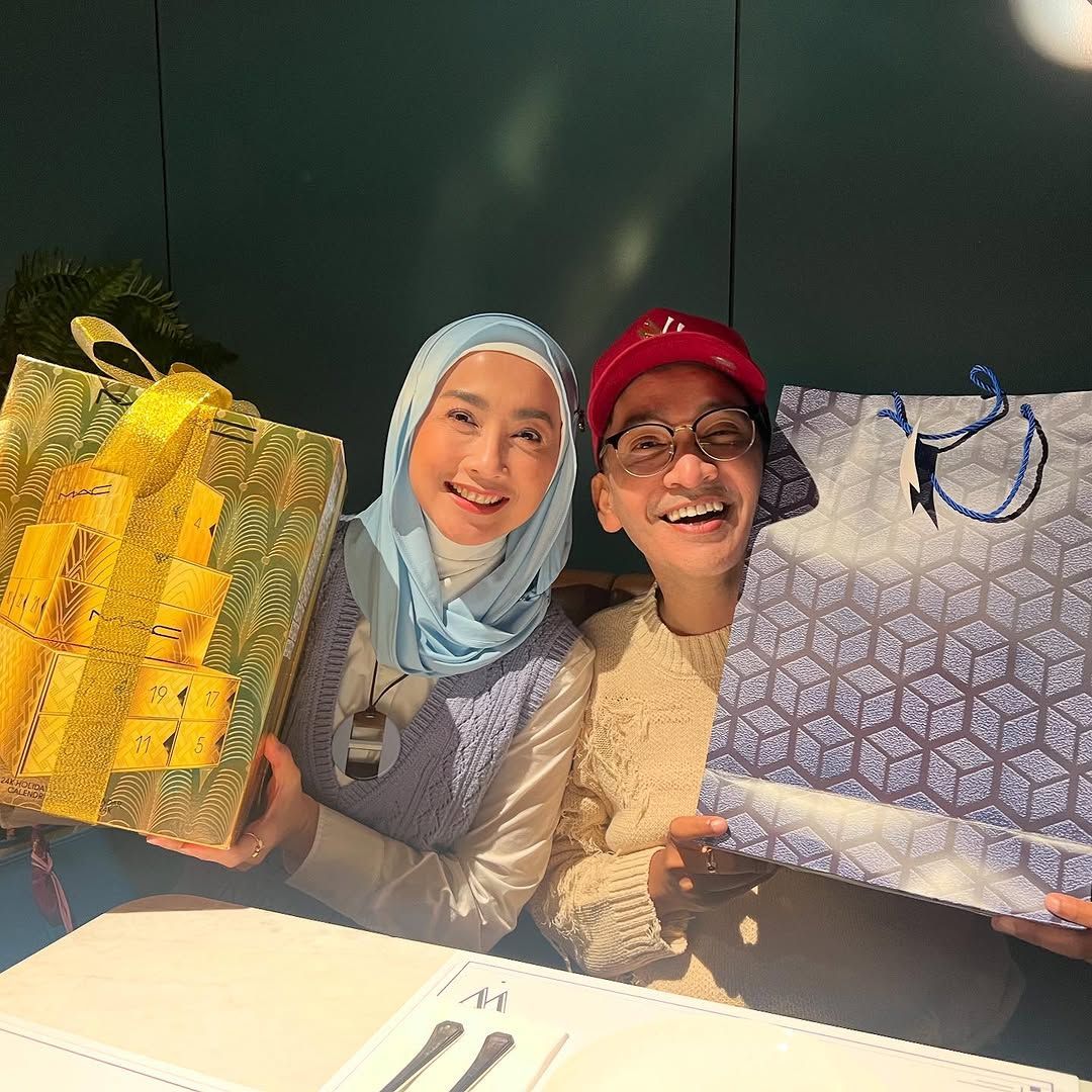 Ruben Onsu Dirumorkan Pacaran dengan Desy Ratnasari, Benarkah?