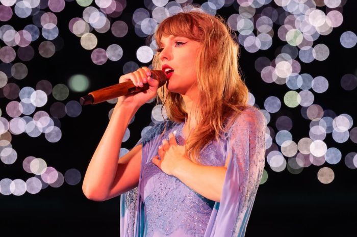 Taylor Swift Patah Hati Atas Kebakaran LA, Ajak Penggemar Ikut Berdonasi