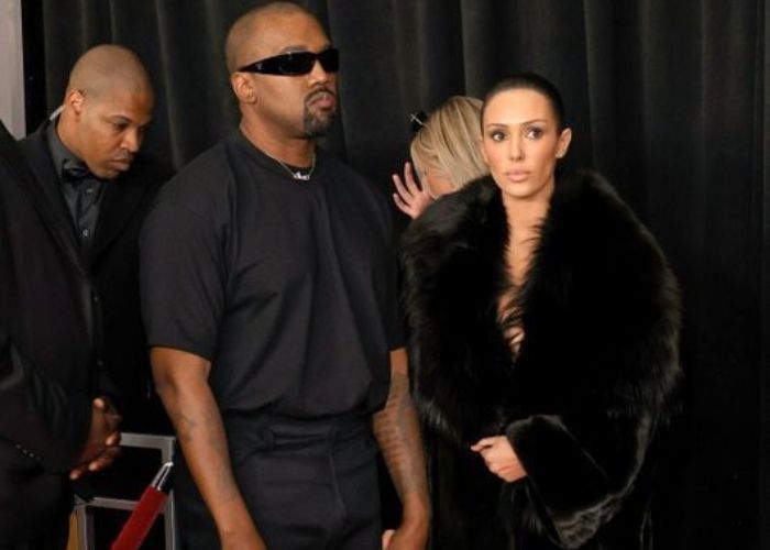 Kanye West Kehilangan Kontrak Senilai Rp 326 Miliar Akibat Kontroversi Baju Istrinya