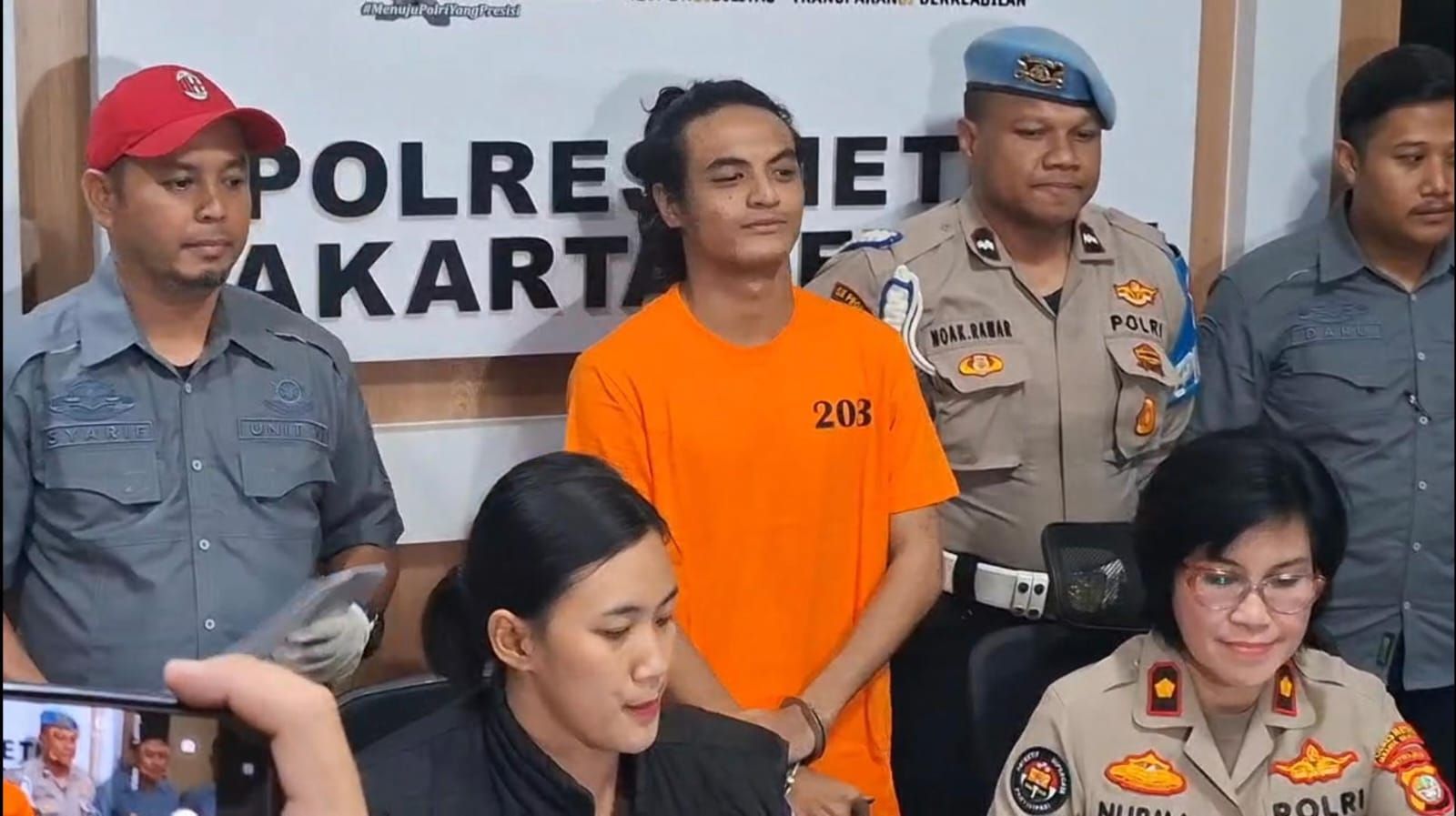  Cara Vadel Badjideh 'Jebak' Lolly, Polisi: Tipu Daya Imingi Dinikahkan