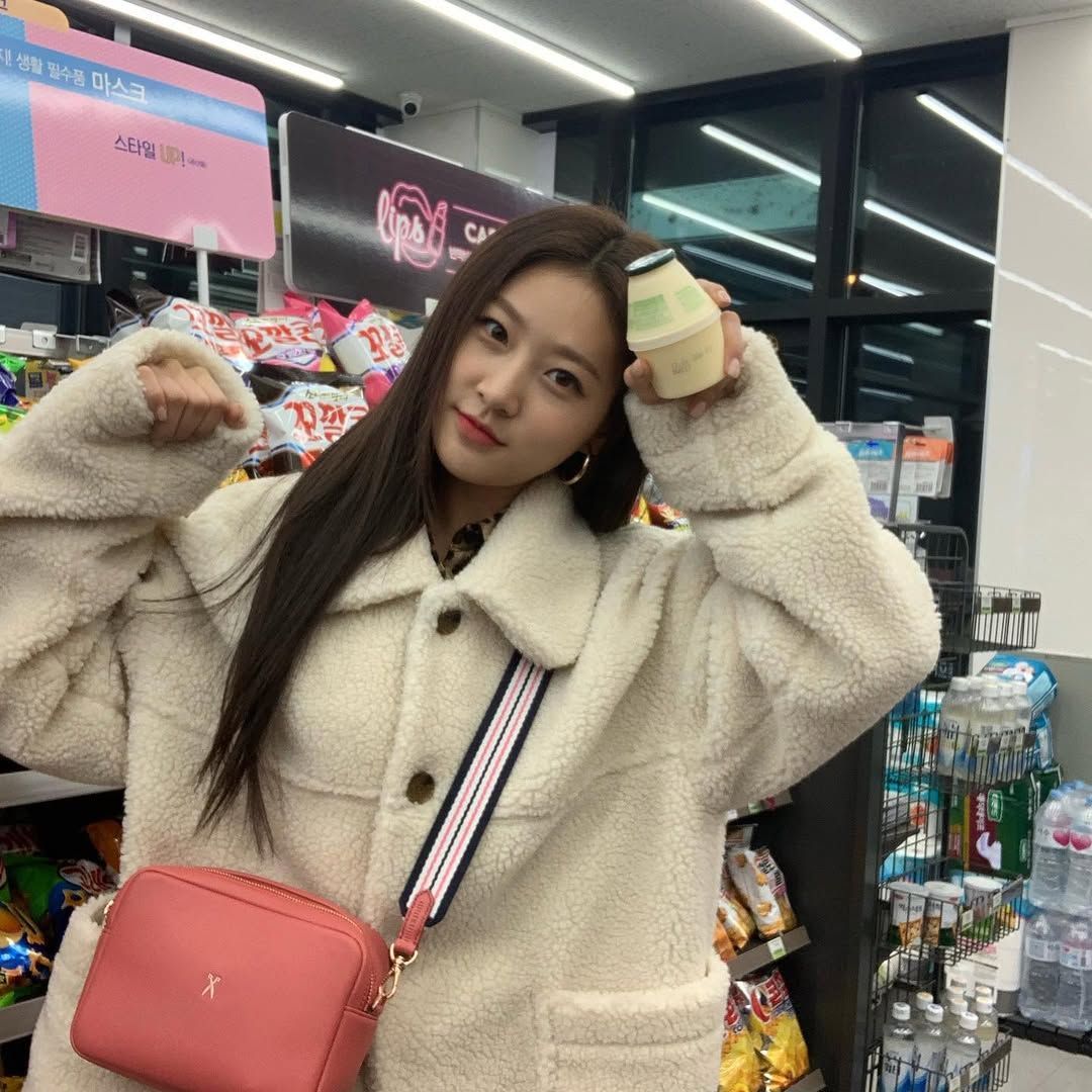 Keluarga Kim Sae Ron Tuding YouTuber Sebagai Penyebab Depresi Sebelum Meninggal