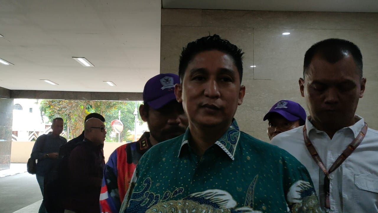 Firdaus Oiwobo Datangi Bareskrim, Ngaku Dipanggil Buntut Kasus Rusuh di Ruang Sidang