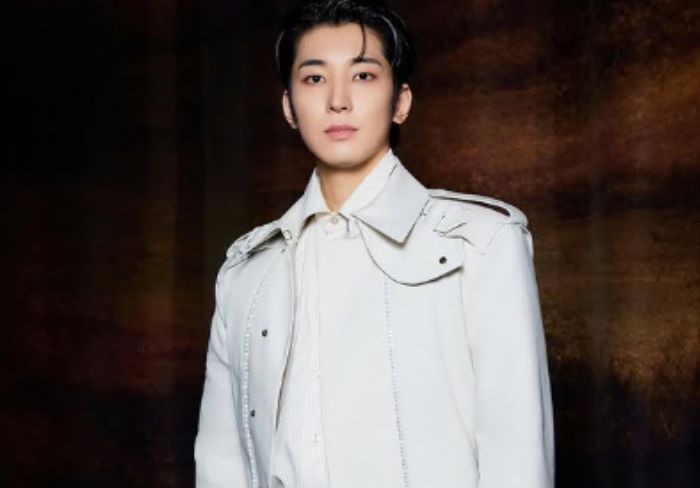 Wonwoo SEVENTEEN Resmi Jalani Wajib Militer, CARAT Harus Kuat!
