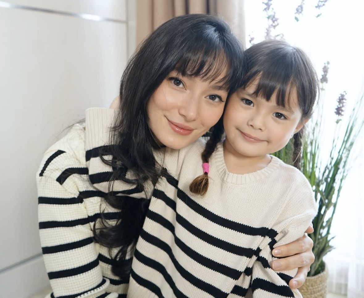 Asmirandah Tunjukkan Gaya Parenting untuk Chloe, Patut Ditiru!
