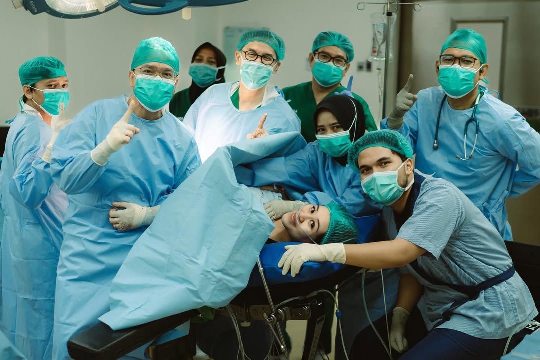 Thoriq Halilintar dan Aaliyah Massaid Resmi Jadi Orang Tua, Ini Arti Dari Nama Putra Pertama Keduanya