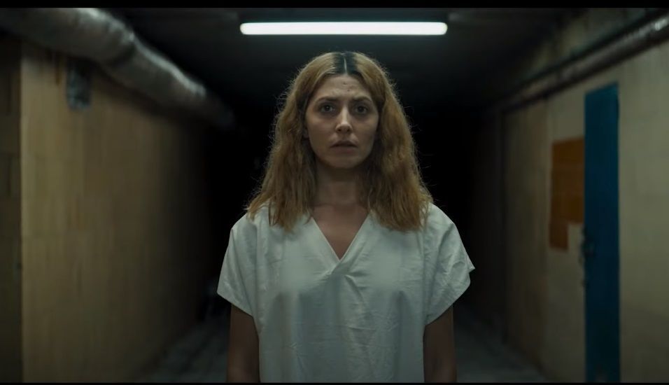 Review 'God's Crooked Lines': Detektif yang Terjebak di Antara Para ODGJ dan Plot Twist Mencengangkan