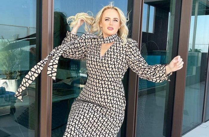 Rebel Wilson Dapat 3 Jahitan Akibat Kecelakaan 'Pemeran Pengganti' di Set Film Terbarunya