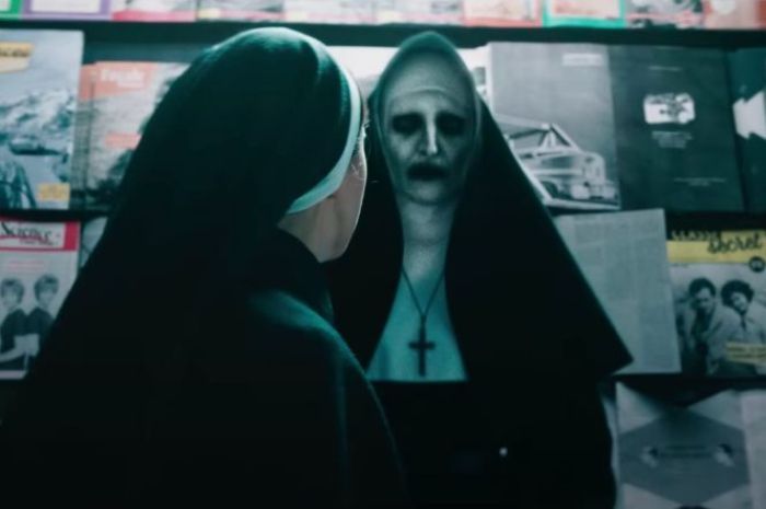 Pemeran Valak Gugat Warner Bros karena Gak Transparan Terkait Keuntungan Penjualan Merchandise ‘The Conjuring’