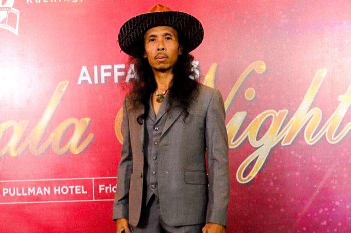 Bikin Bangga! Yayan Ruhian Tampil di Limited Series Netflix 'Who Is Erin Carter?' untuk Pertama Kalinya