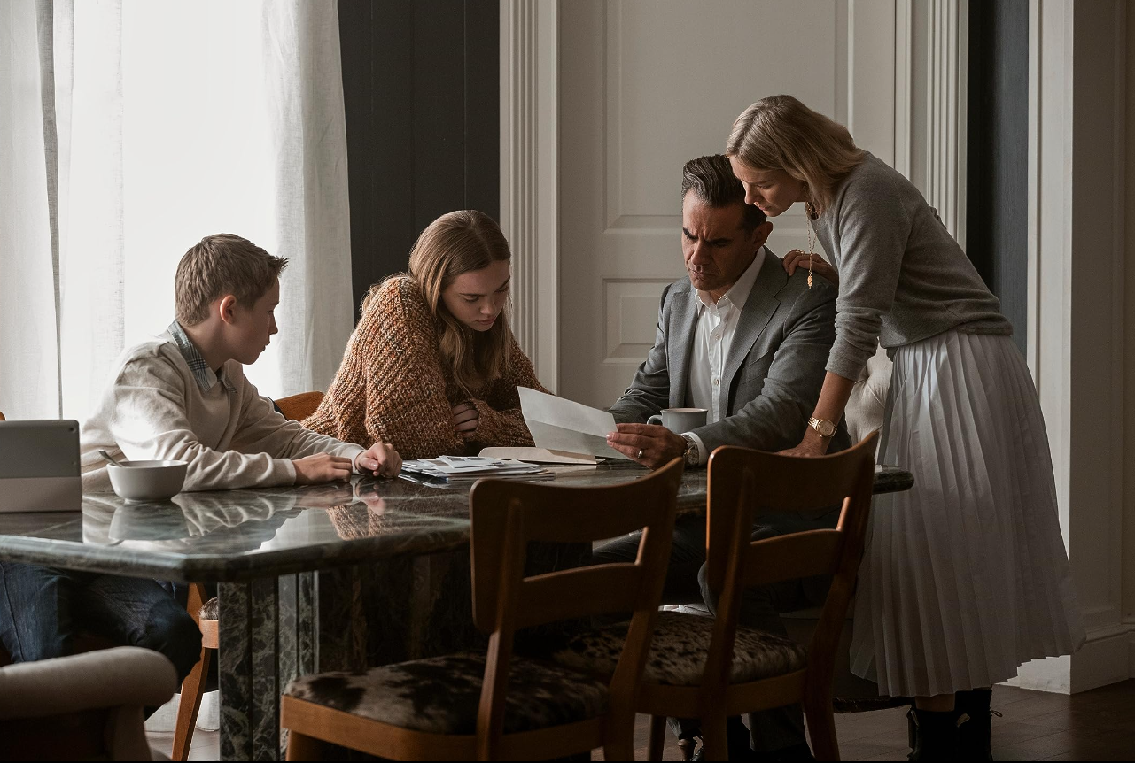 Sinopsis ‘The Watcher’, Serial Misteri Netflix dengan Ending Penuh Teka-teki