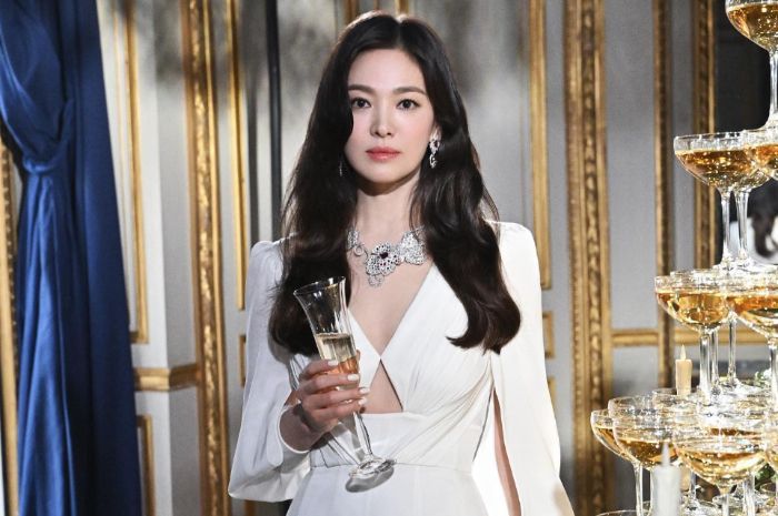 Cerita Song Hye Kyo Tentang Film Terbaru 'Dark Nuns', Plus Kesannya Soal 'The Glory'