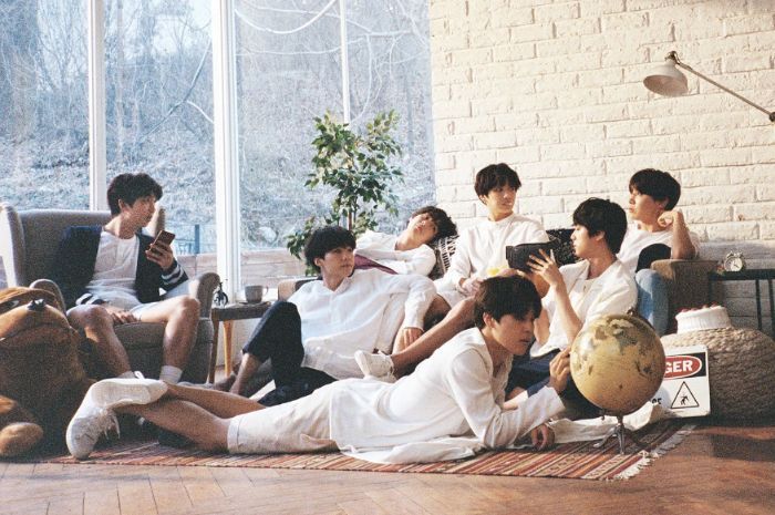 Dokumenter 'BTS Monuments: Beyond The Star' Rilis 20 Desember, Ungkap Kehidupan Penuh Emosional dan Perjalanan 10 Tahun BTS