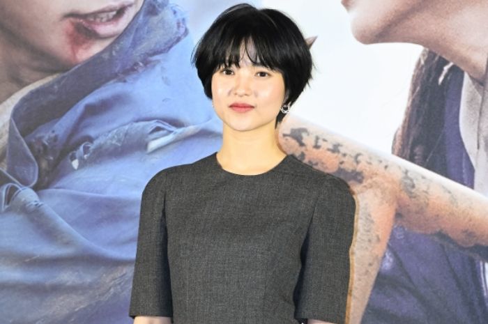 Kim Tae Ri Punya Hubungan yang Lebih Mesra dengan Ryu Jun Yeol dalam Film 'Alienoid Part 2'