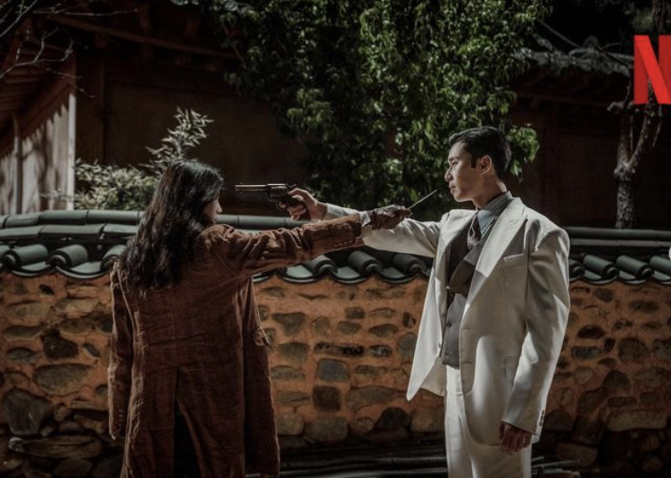 Han So Hee dan Park Seo Joon Ceritakan Kejadian Berkesan saat Syuting 'Gyeongseong Creature'