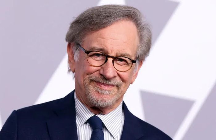 Steven Spielberg Siap Kembali Ajak Penonton Menatap Langit, Film Tentang UFO Segera Hadir