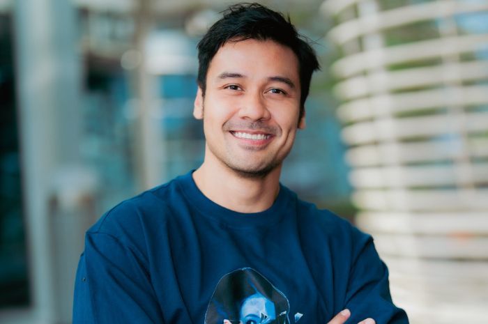 10 Film Chicco Jerikho Terbaru, Tayang di Bioskop dan Netflix!