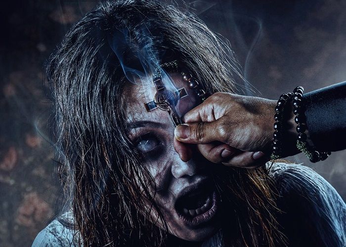 Sinopsis 'Kuasa Gelap', Film Exorcist Pertama Indonesia yang Diangkat dari Kisah Nyata