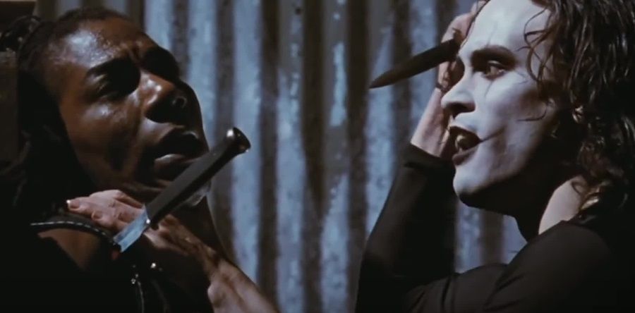 5 Film Hollywood Terkutuk: Ngeri-ngeri, Diwarnai Banyak Kematian!
