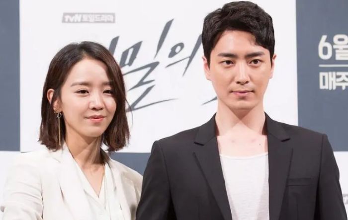 Lee Joon Hyuk dan Shin Hye Sun Dikabarkan Reuni di Drama Misteri Kriminal Terbaru Lady Doir