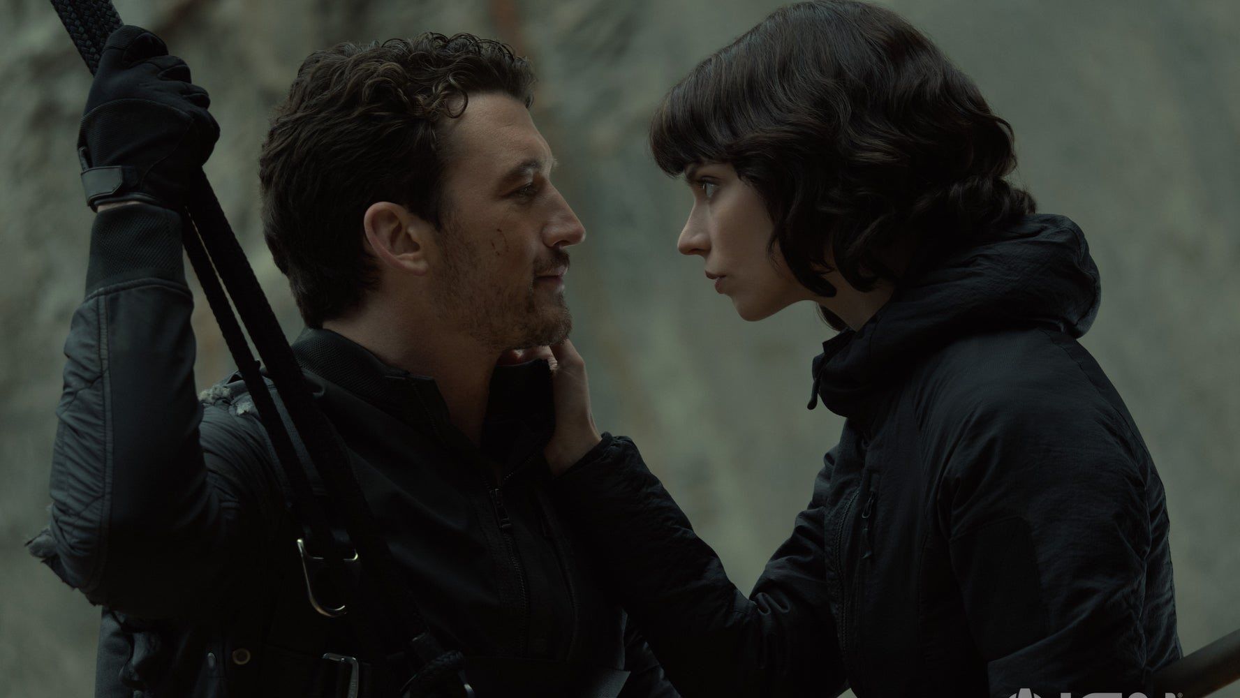 Misteri Ngarai Terlarang: Miles Teller dan Anya Taylor-Joy Hadapi Ancaman Tak Terlihat dalam 'The Gorge'