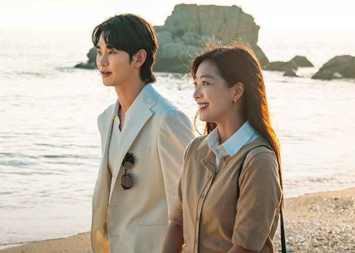Drama Baru Kim Soo Hyun dan Jo Bo Ah ‘Knock-Off’ Siap Tayang di Disney+