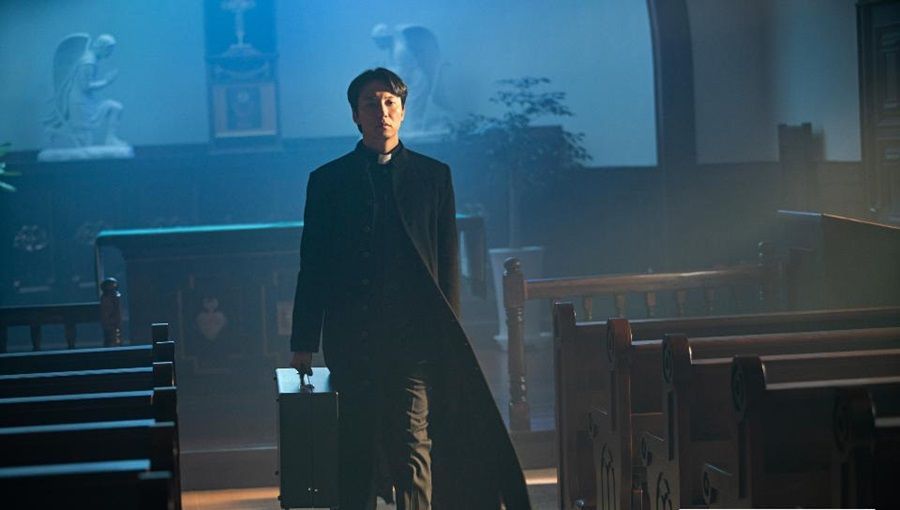 The Fiery Priest 2 Kalahkan When the Phone Rings dan Love Your Enemy: Jadi Drakor Terpopuler! 