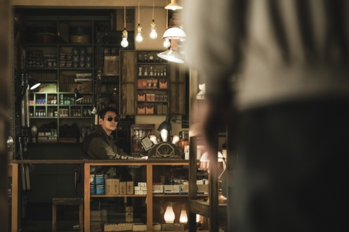 5 Momen Haru di Light Shop Episode Terakhir, Salah Satunya soal Masa Lalu Pemilik Toko Lampu