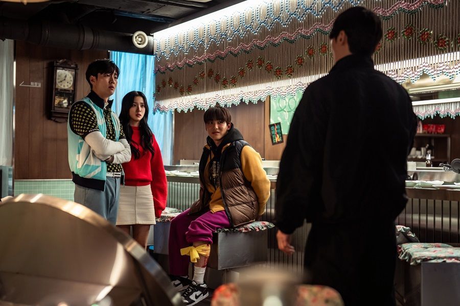 Jisoo BLACKPINK dan Park Jung Min Putus Sebelum Serangan Zombie: Nantikan Serunya Drakor 
