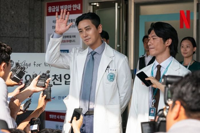 5 Alasan Harus Nonton The Trauma Code: Heroes on Call, Bukan Drakor Medis Biasa!