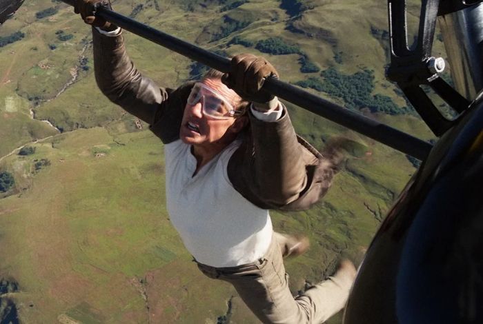 Tom Cruise Cerita Dirinya Pernah Pingsan saat Syuting Adegan Berbahaya Mission: Impossible 8