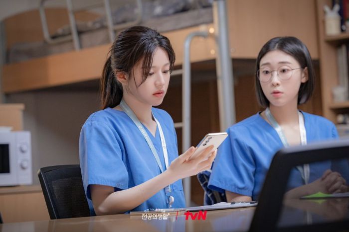 3 Poin Penting 'Resident Playbook' Episode 1 dan 2, Drama Medis Terbaru 2025
