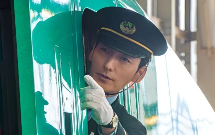 Review 'Bullet Train Explosion', Film Thriller Jepang Terbaru Netflix April 2025