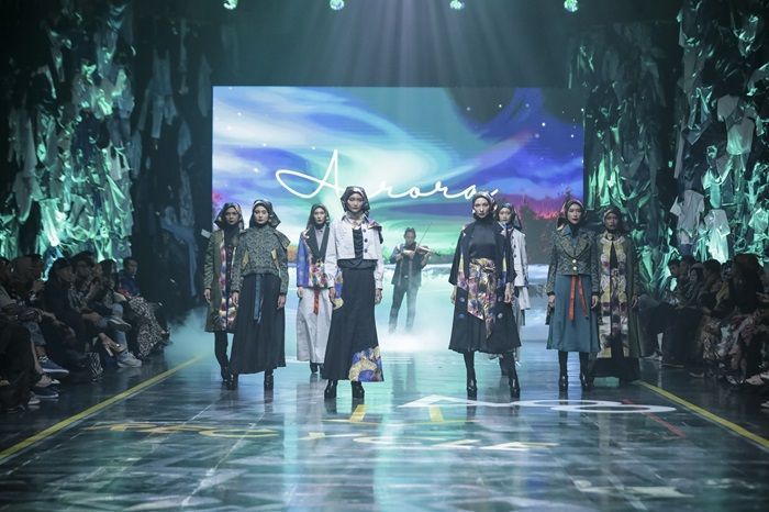Keragaman Modest Wear dengan Wastra dan Konsep Sustainability di Panggung SPOTLIGHT Indonesia 2023 – Culture: Then and Now