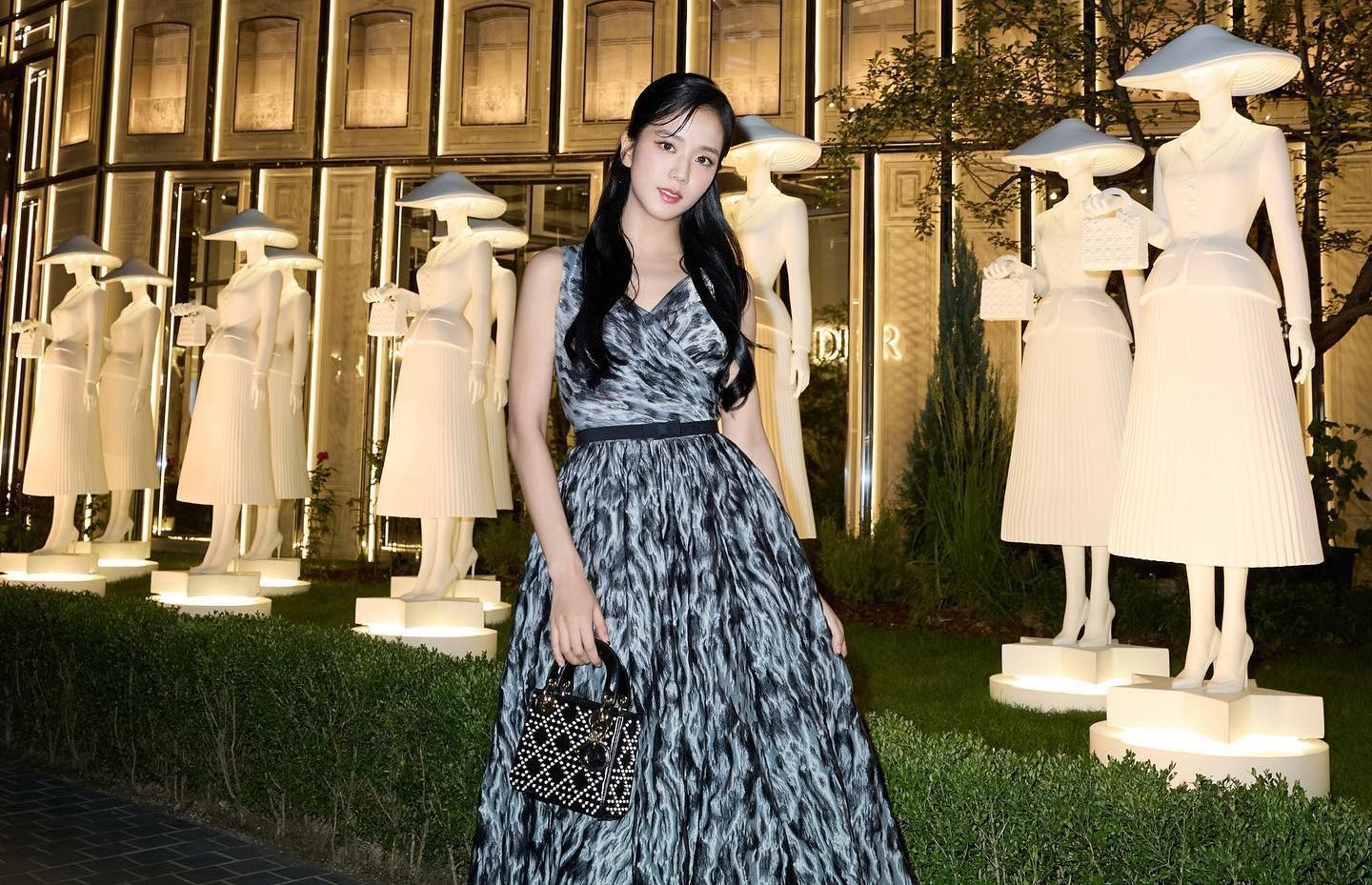 Jadi Bintang Tamu di Hyell's Club, Jisoo BLACKPINK Ungkap Tidak Merasa Dirinya Cantik