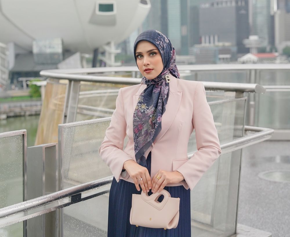 Merek Lokal Buttonscarves Resmi Hadirkan 12 Hijab Terbaru dalam Series Eksklusif, Spesial di Shopee Mall!