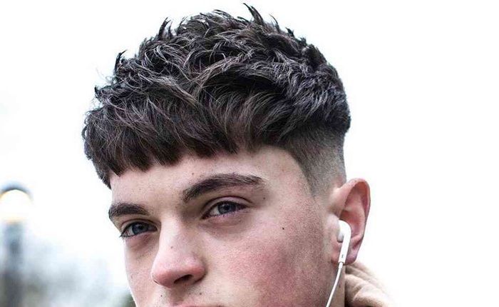 35 Model Rambut Pendek Pria 2024 Trendy Bikin Lo Ganteng Abis!