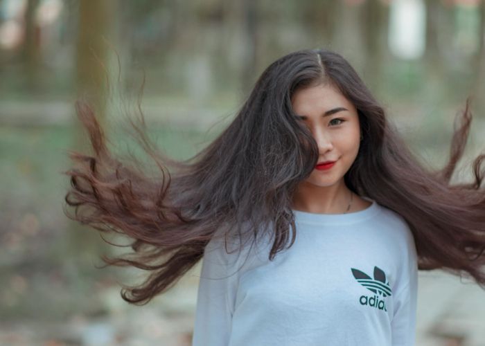 5 Tips Sederhana untuk Rambut Tetap Wangi dan Bersinar Seharian!