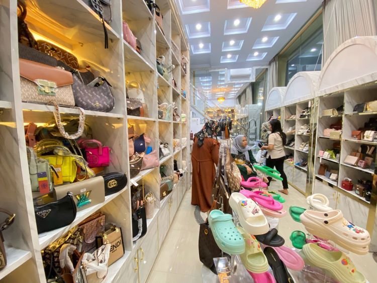 10 Tas Branded  Thailand Anti Mainstream Beserta Harganya, yang Bikin Kamu Tampil Bergaya