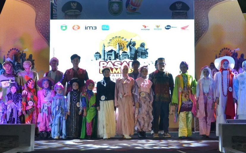 Tampilkan Busana Muslim Casual Terkini, Peserta Putra Putri Bersaing Ketat di Parepare