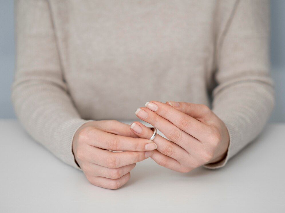 Arti Cincin di Jari, Mulai Dari Jempol Sampai Kelingking Ternyata Punya Maknanya Tersendiri