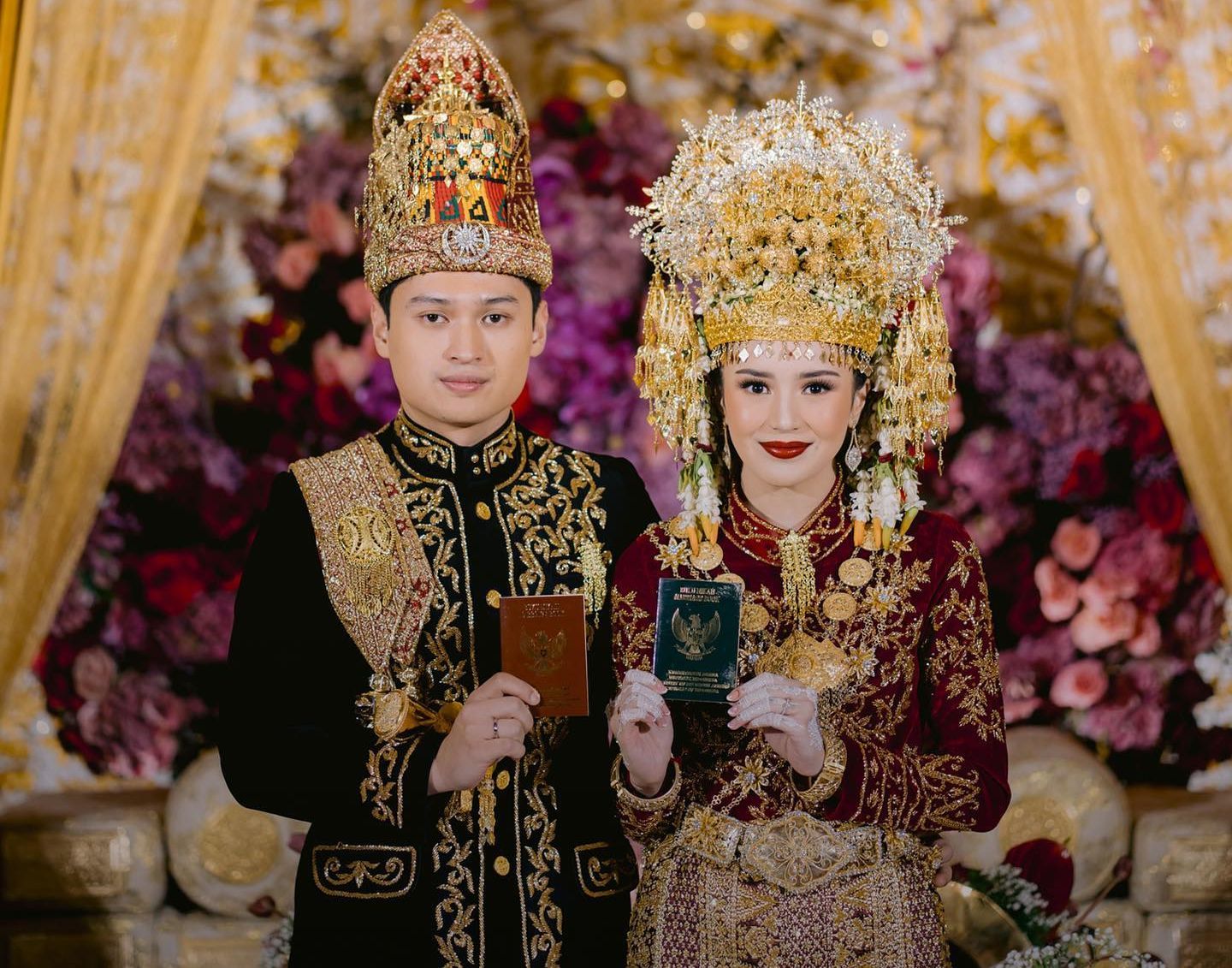 Menawan, Beby Tsabina Kenakan Pakaian Adat Aceh di Acara Akad Nikah dengan Rizki Natakusumah