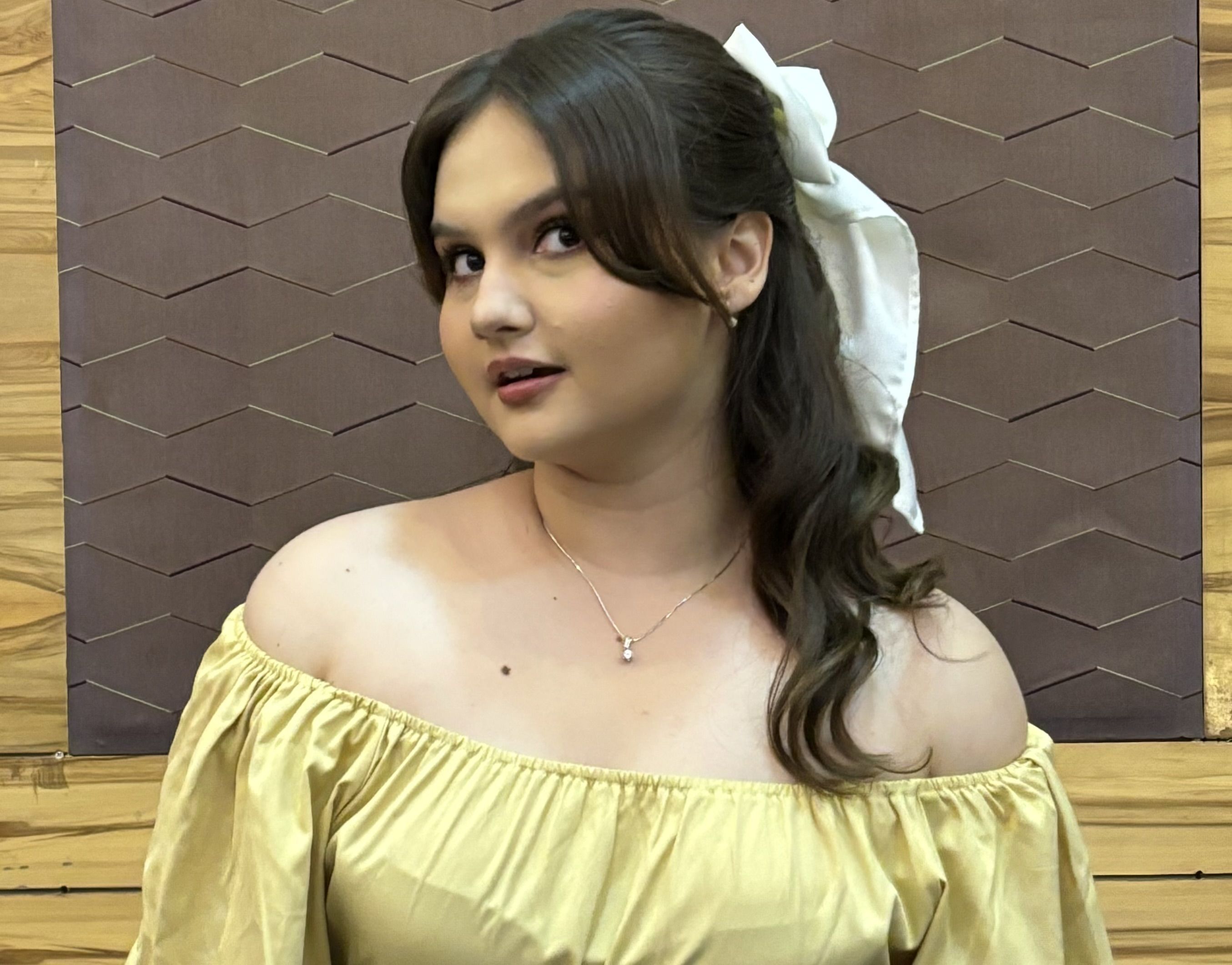 Kisah Bahagia Jessica Rosemaureena, Raup Cuan Melimpah dari Ngonten Beauty