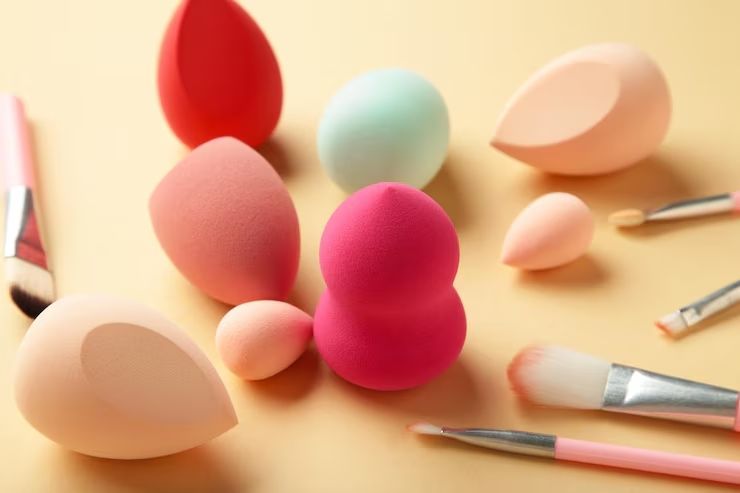 3 Tips Ampuh Mencuci Beauty Blender agar Awet dan Bersih