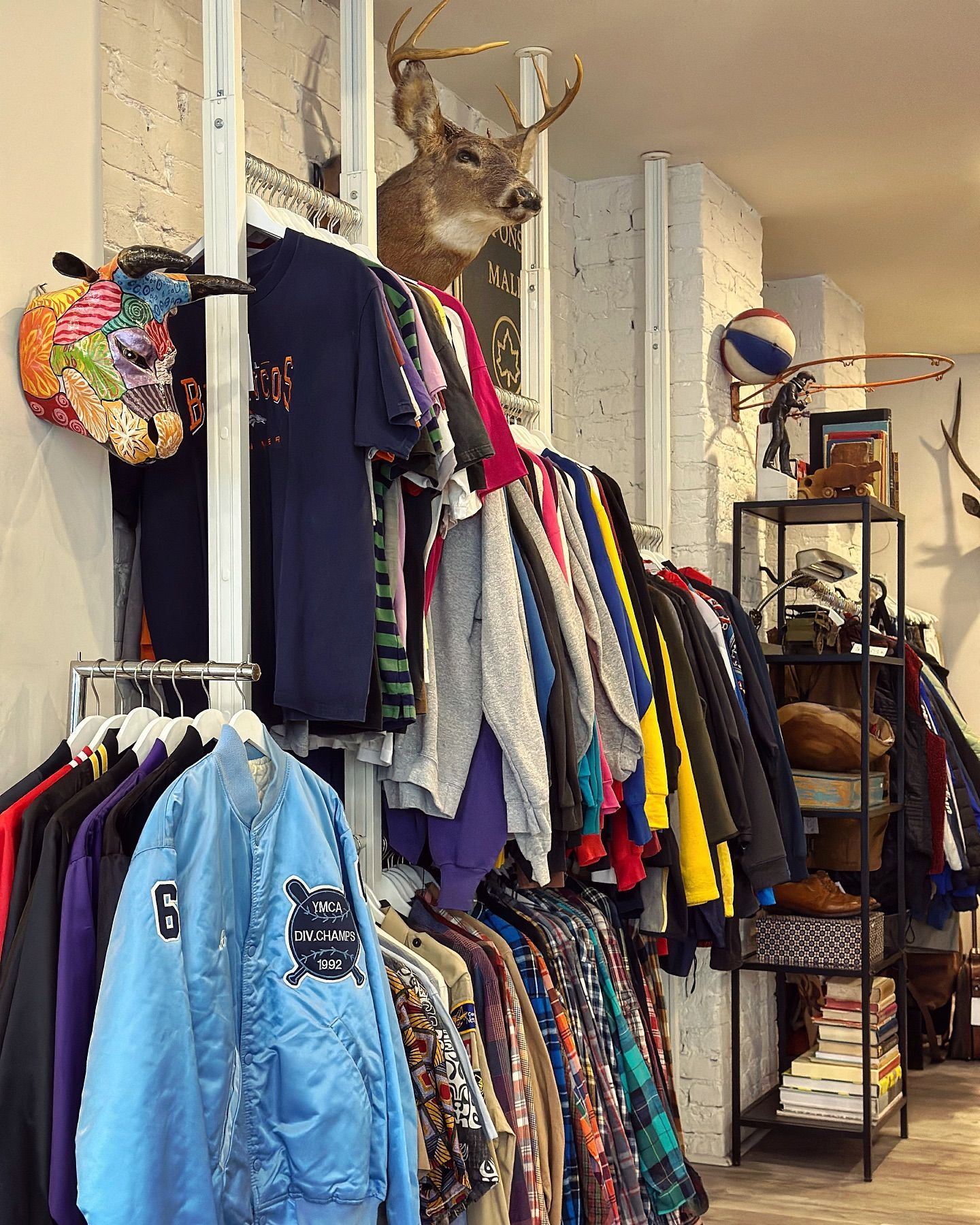Fenomena Fashion Thrifting yang Kembali Viral, Tren Baru di Kalangan Milenial dan Gen Z