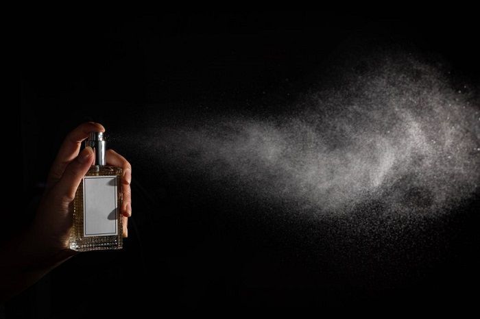 3 Merk Parfum untuk Pria yang Punya Aroma Disukai Wanita di 2024