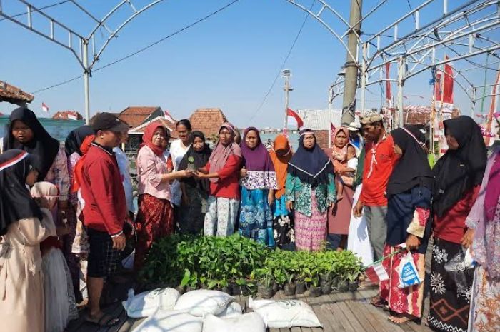 Puspita Bahari: Pionir Pemberdayaan Perempuan Nelayan Indonesia