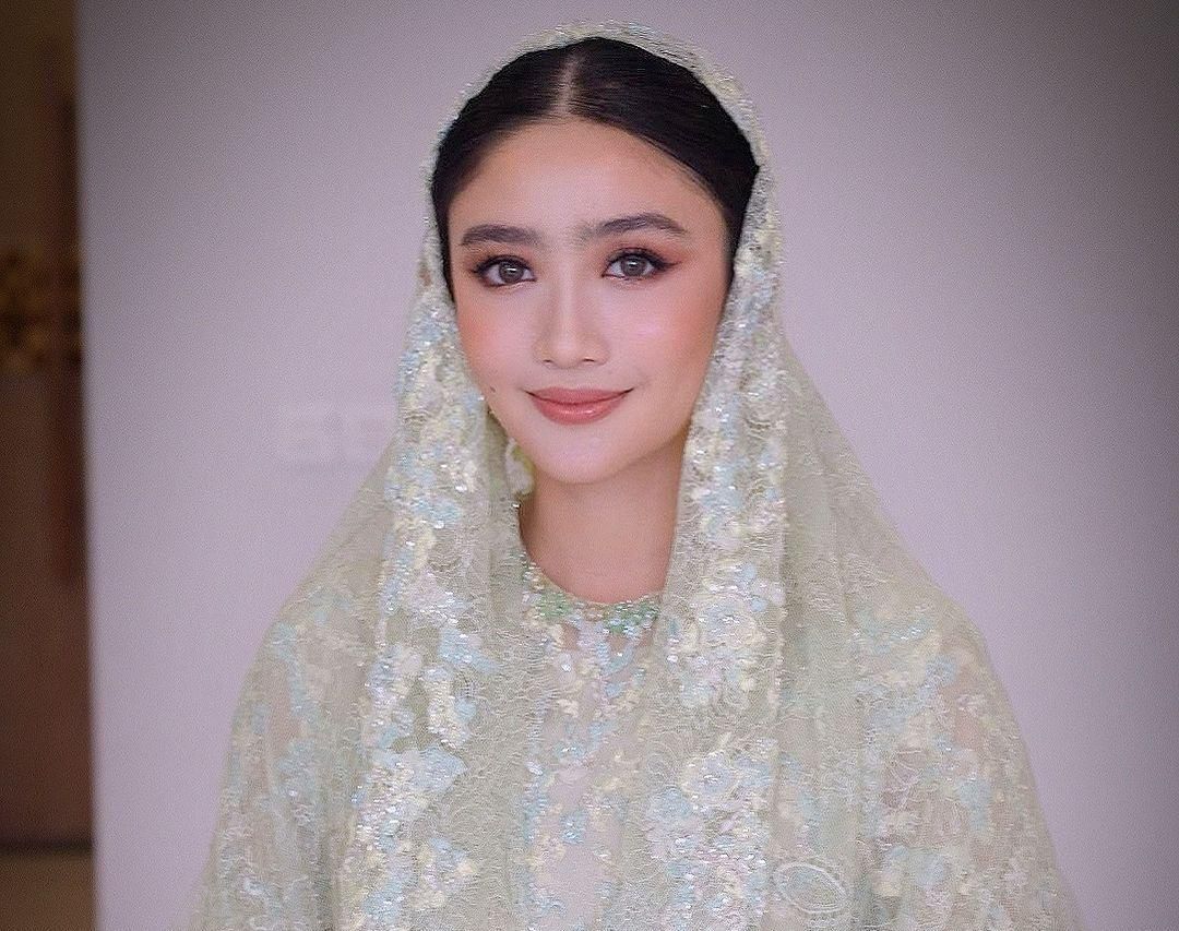 8 Potret Cantik Febby Rastanty di Jelang Pernikahan dengan Drajad Djumantara