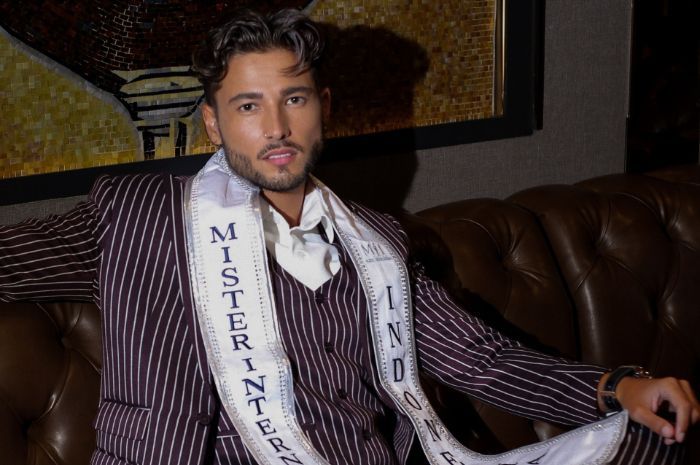 Dijuluki Bule Batak, Elias Silitonga Raih Runner Up 3 dan Photogenic Award di Mister International 2024
