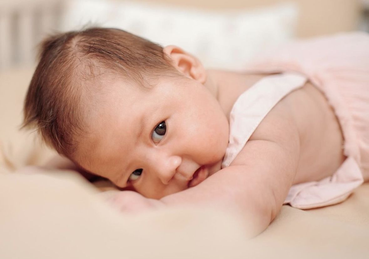 Gemasnya Baby Zoe Anak Patricia Gouw, Punya Rambut Tebal Sejak Lahir